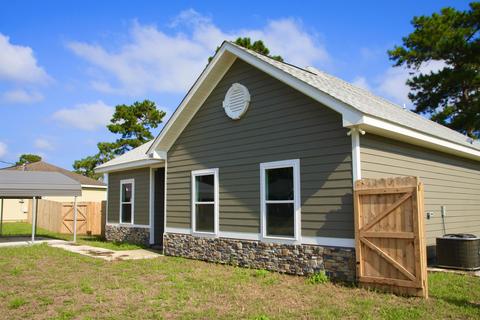 140 Slash Cir, Midway, FL 32343 photo 3