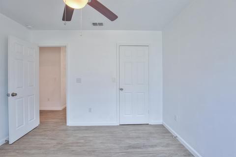 140 Slash Cir, Midway, FL 32343 photo 13