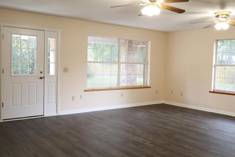 2030 W Reddick Dr, Perry, FL 32347 photo 6