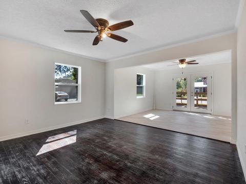 208 Second St, Perry, FL 32347 photo 8