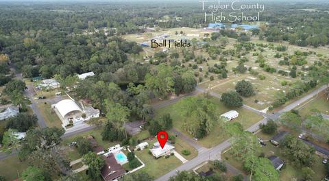 214 E Veterans Dr, Perry, FL 32347 photo 6