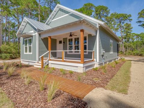 3481 Firefly Cir, Saint Teresa, FL 32358