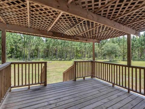 210 W Davis Walker Rd, Perry, FL 32348 photo 3