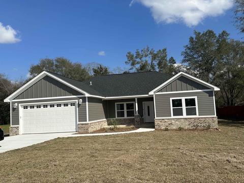 397 Sand Pine Dr, Midway, FL 32343 photo 1