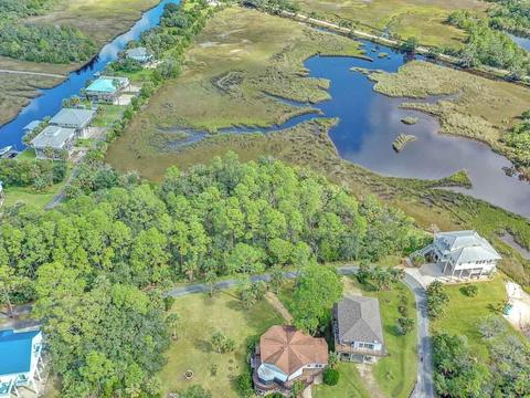 24 Carrol Drive, Crawfordville, FL 32327