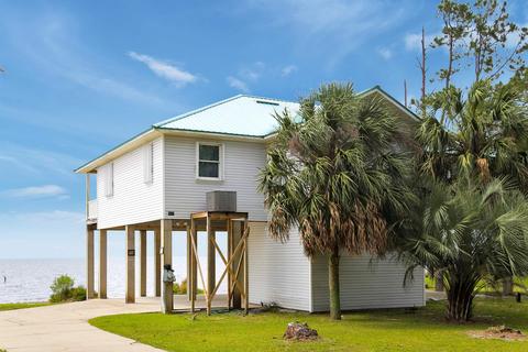 3004 E Highway 98, Carrabelle, FL 32322