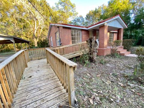 1310 S Center St, Perry, FL 32348 photo 2