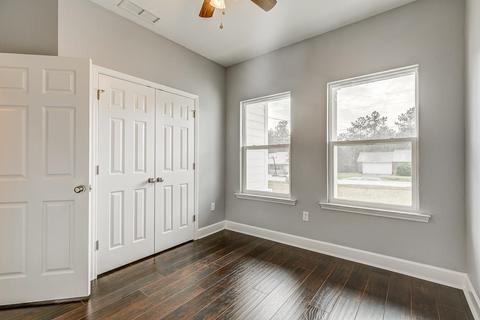315 Sand Pine Cir, Midway, FL 32343 photo 17