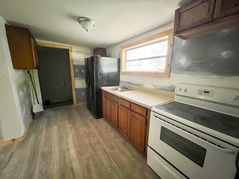 303 W Cherry St, Perry, FL 32347 photo 11