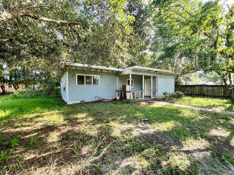 303 W Cherry St, Perry, FL 32347 photo 3