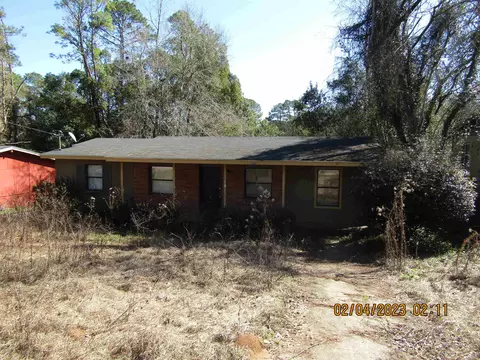 1709 Atkamire Dr, Tallahassee, FL 32304