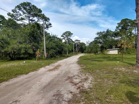 1723 Spacey Dr, Carrabelle, FL 32322 photo 8