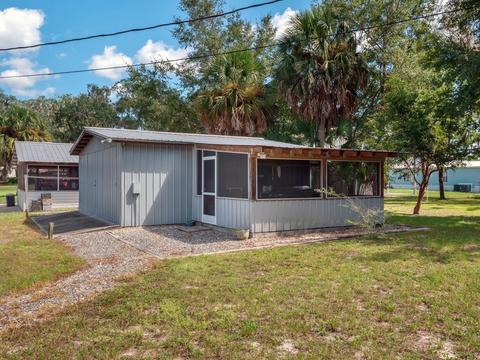 508 SE Second Ave, Steinhatchee, FL 32359 photo 2