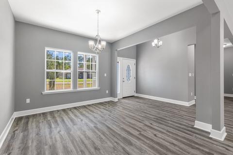 1808 Rustling Pines Blvd, Midway, FL 32343 photo 5