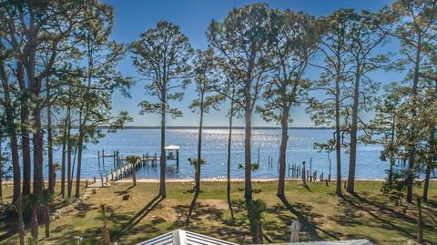 2749 Surf Rd, Ochlockonee Bay, FL 32346