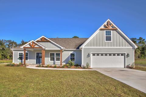 66 Avondale Dr, Crawfordville, FL 32327