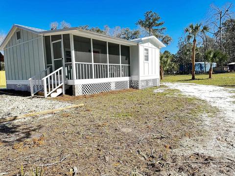 415 NW Fourth St, Steinhatchee, FL 32359 photo 1