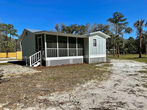 415 NW Fourth St, Steinhatchee, FL 32359 photo 6