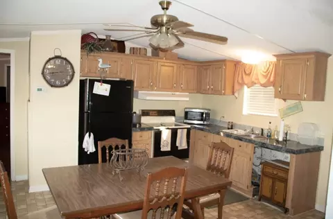 15680 E Royal Oak Dr, Perry, FL 32348 photo 6