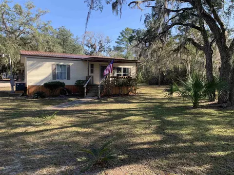 15662 Shell Dr, Perry, FL 32348 photo 1