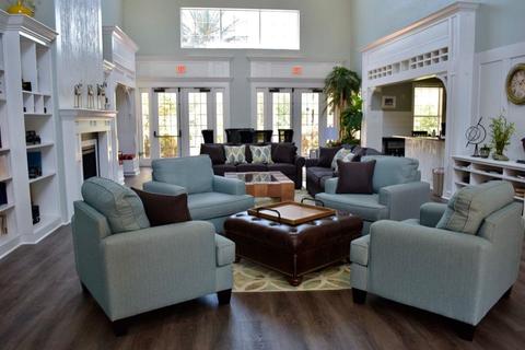 2801 Chancellorsville Dr #934, Tallahassee, FL 32312