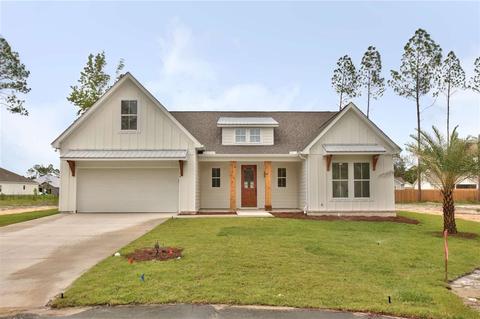 67 Avondale Dr, Crawfordville, FL 32327