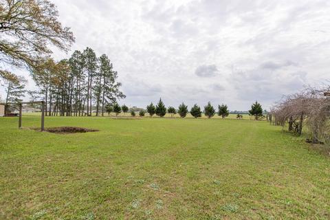 5081 8th Ave, Malone, FL 32445 photo 4