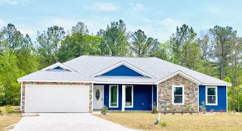 36 Monroe Creek Dr, Midway, FL 32343