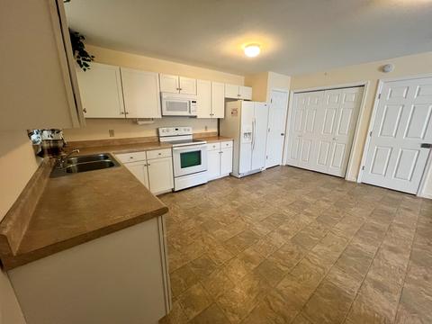 109 Crestbrook Dr, Perry, FL 32347 photo 4
