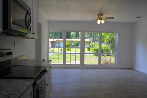 706 Apache St, Tallahassee, FL 32301 photo 2