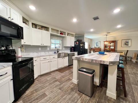 2135 Sea Meadows Dr, Perry, FL 32348 photo 3
