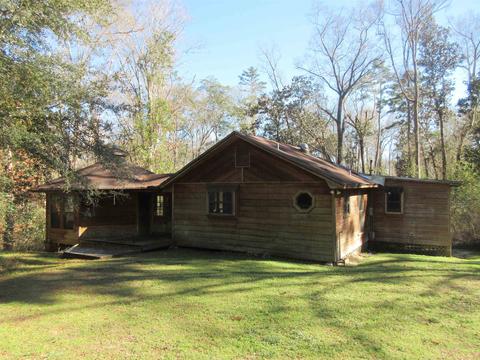 316 Squirrel Ln, Quincy, FL 32352