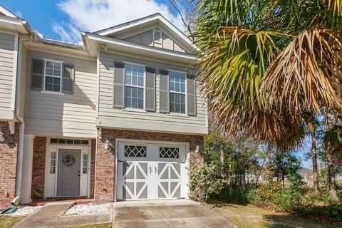6 Sir Lancelots Way, Crawfordville, FL 32327