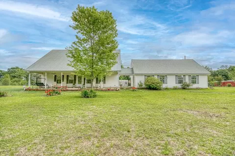 546 Backloop Rd, Havana, FL 32333