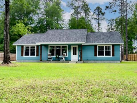 303 Judson Dr, Perry, FL 32348 photo 1