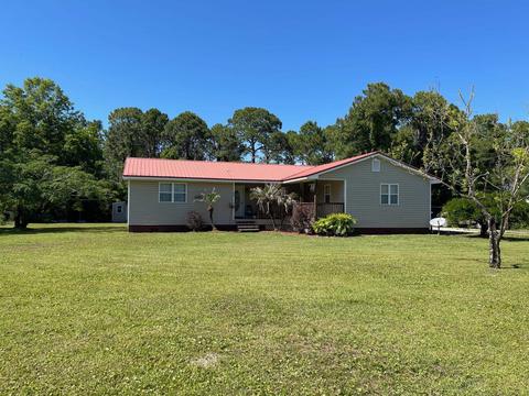 56 Brian St, Eastpoint, FL 32328
