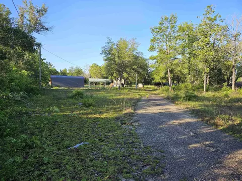 15900 E Royal Oak Dr, Perry, FL 32348 photo 2