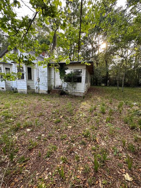 1106 E Veterans Dr, Perry, FL 32347 photo 5