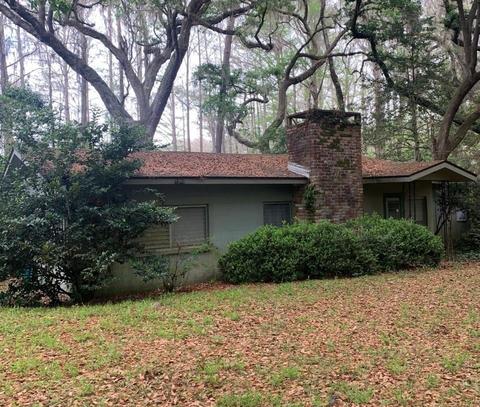 915 Palawan Rd, Tallahassee, FL 32305