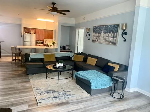 2801 Chancellorsville Dr #227, Tallahassee, FL 32312