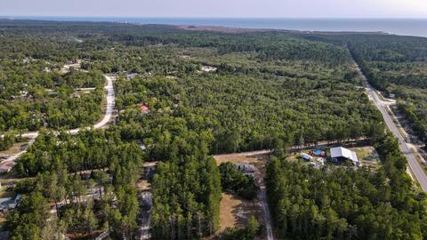 2739 Seameadows Dr, Perry, FL 32348