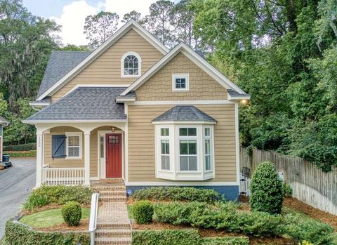 1260 Myrtle View Dr, Tallahassee, FL 32312