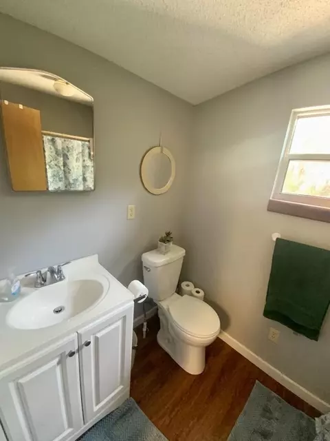Bath - 20000 Mossy Hammock Grade, Lamont, FL 32336 photo 1 of 1