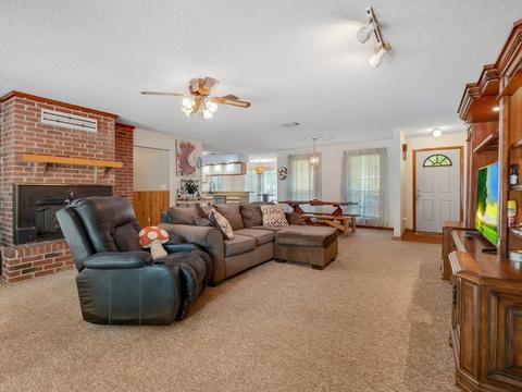 130 E Dowling St, Perry, FL 32347 photo 8