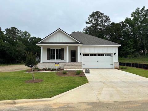 2034 Hansell Hill Dr, Tallahassee, FL 32308