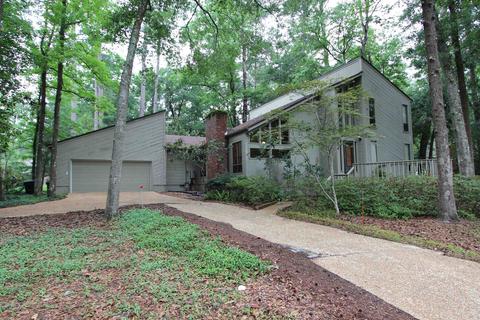 3202 Adwood Dr, Tallahassee, FL 32312