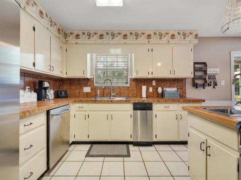 807 Puckett Rd, Perry, FL 32348 photo 6