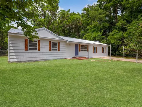 2148 Kasper St, Perry, FL 32347 photo 2