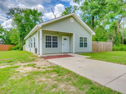 28 Cloer Ln, Crawfordville, FL 32327