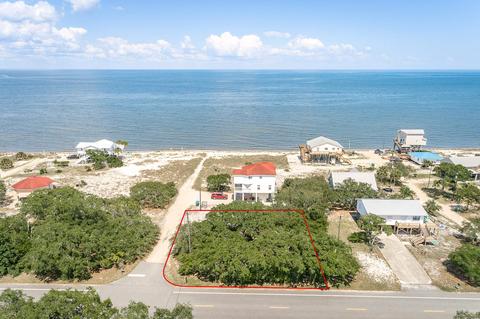 2 Kingfish St #1, Alligator Point, FL 32346